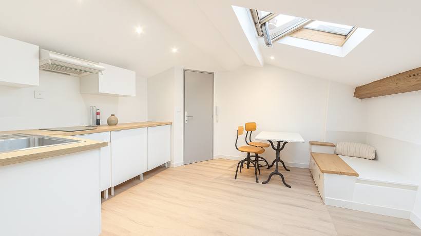 Appartement quartier Maison Carree 3eme etage