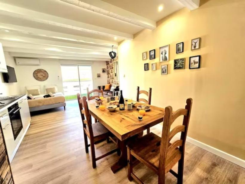 Duplex meublé au centre de Nîmes